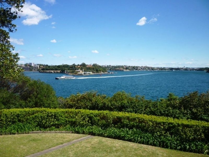 4/14-28 Blues Point Road, Mcmahons Point NSW 2060