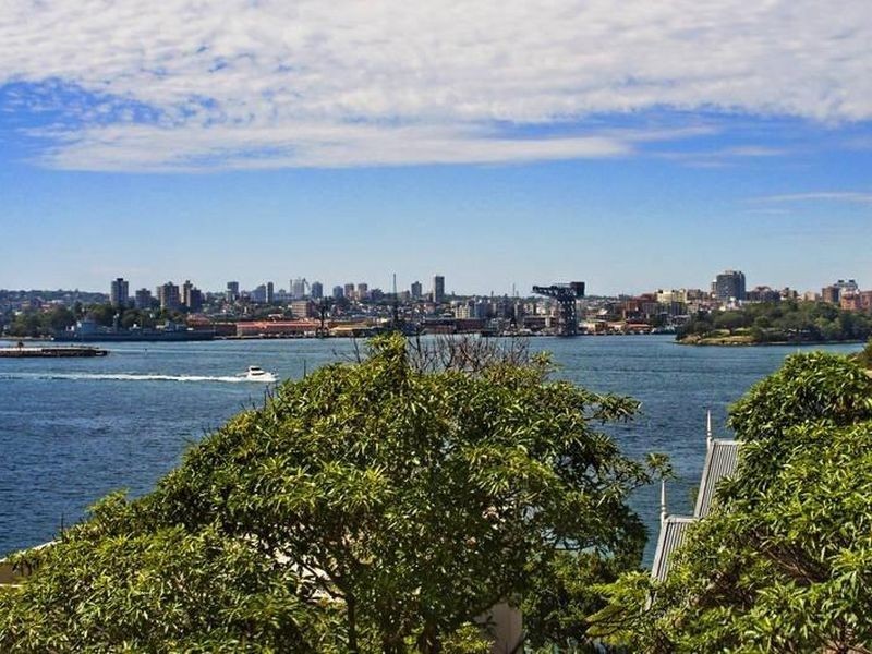 7/4 Holbrook Avenue, Kirribilli NSW 2061