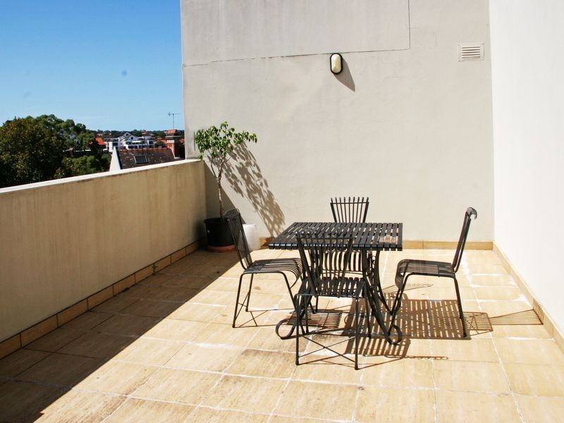 4/40 Humphrey Place, Kirribilli NSW 2061