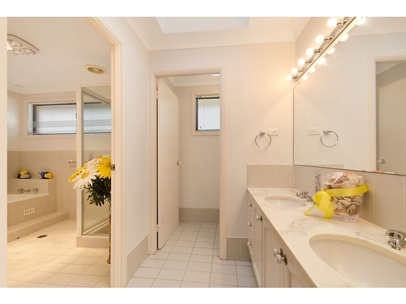 5 Neale Avenue, Cherrybrook NSW 2126