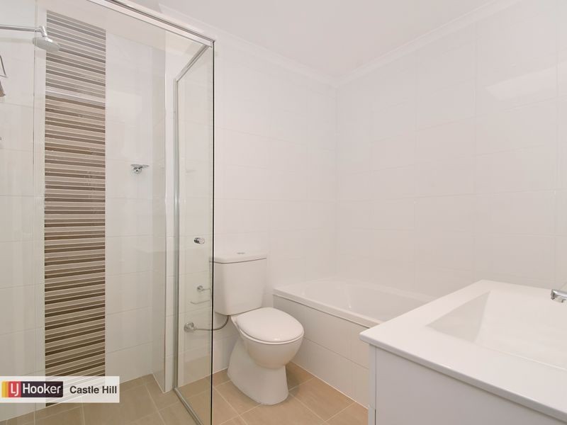 2/77 Crane Road, Castle Hill NSW 2154