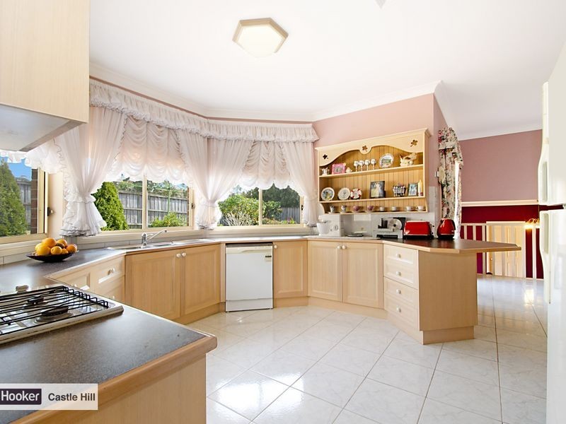 35 Oakhill Drive, Castle Hill NSW 2154