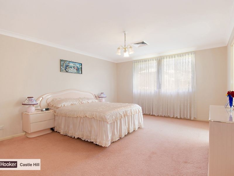 35 Oakhill Drive, Castle Hill NSW 2154