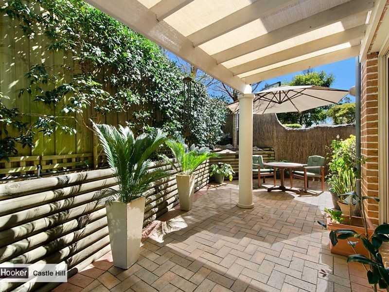 18 Lomandra Circuit, Castle Hill NSW 2154