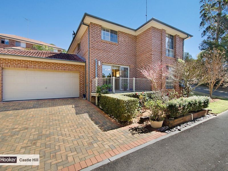 18 Lomandra Circuit, Castle Hill NSW 2154