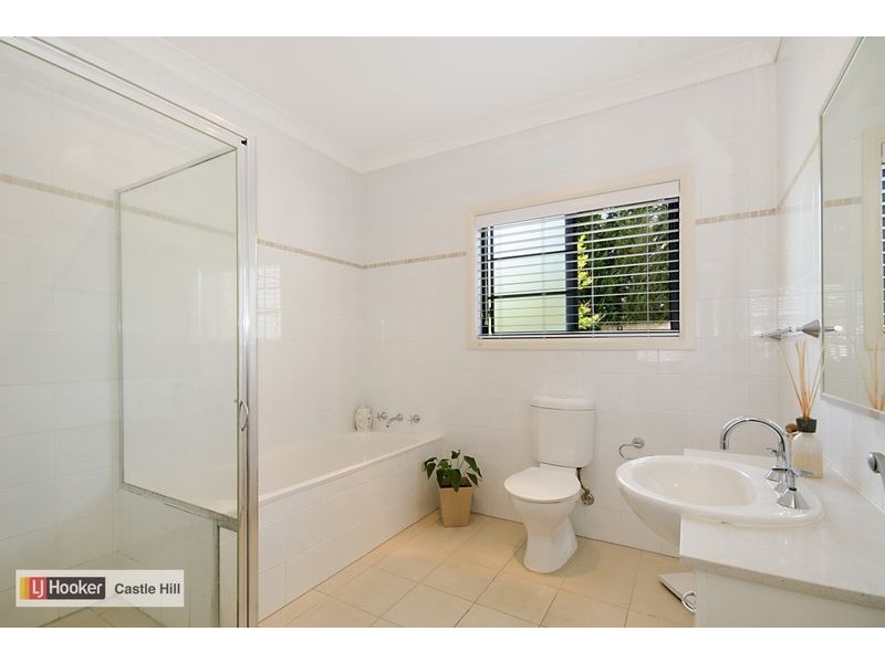 8/3 Christopher Street, Baulkham Hills NSW 2153