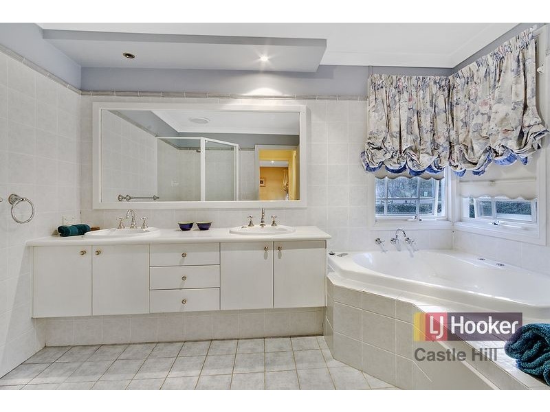 2 Castle Lea Court, Castle Hill NSW 2154