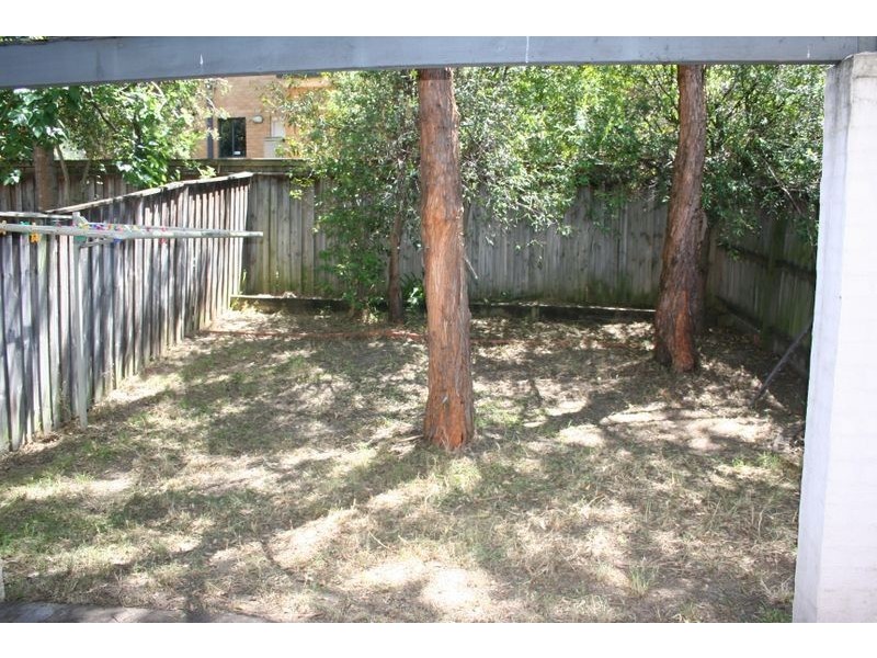 1/18-20 Pearce St, Baulkham Hills NSW 2153