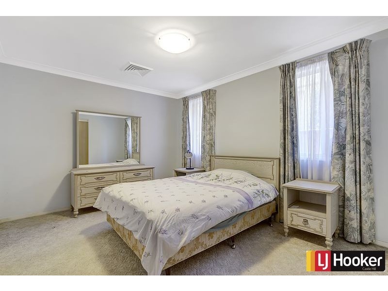 4 Cadman Crescent, Castle Hill NSW 2154