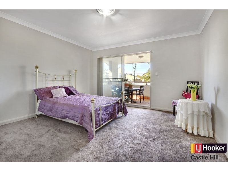 3/240-242 Old Northern Rd, Castle Hill NSW 2154