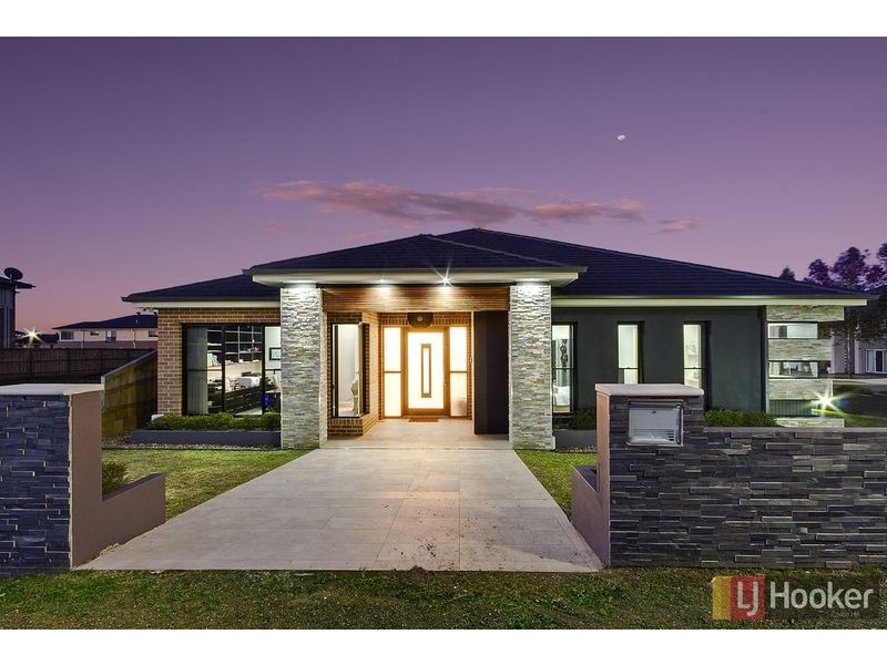 2 Popplewell Ave Stonecutters Ridge, Colebee NSW 2761