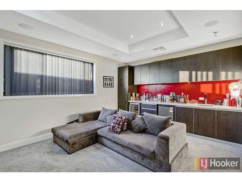 2 Popplewell Ave Stonecutters Ridge, Colebee NSW 2761