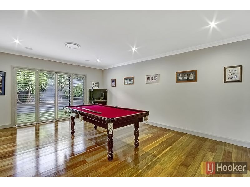 14 Waterfall Cr, Bella Vista NSW 2153