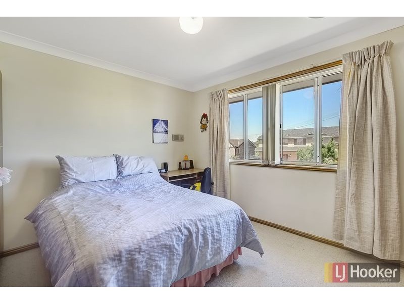 2 Erlestoke Place, Castle Hill NSW 2154