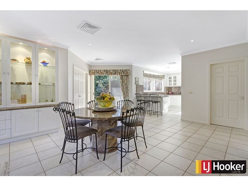 18 Balintore Drive, Castle Hill NSW 2154