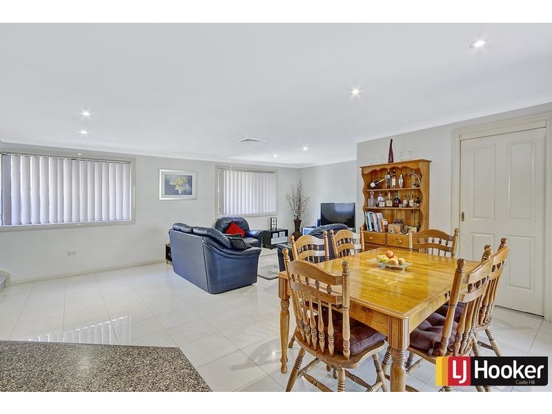 4 Carlton Road, North Rocks NSW 2151