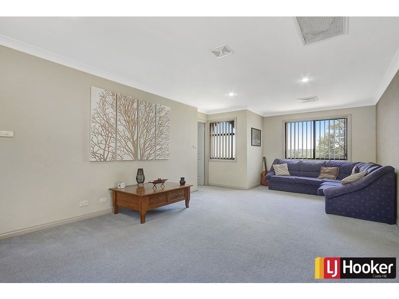 4 Carlton Road, North Rocks NSW 2151