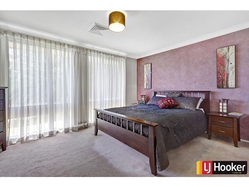 4 Carlton Road, North Rocks NSW 2151