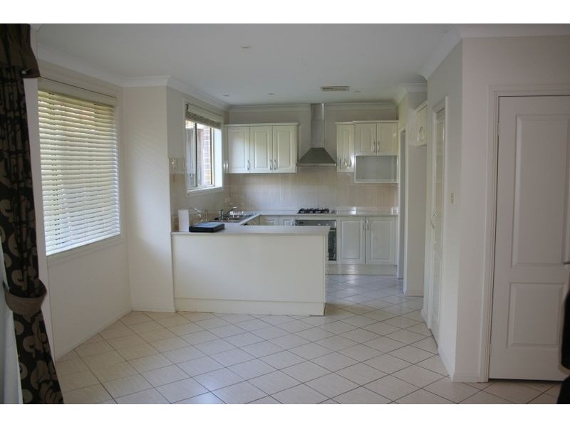 4/3-7 Warwick Pde, Castle Hill NSW 2154