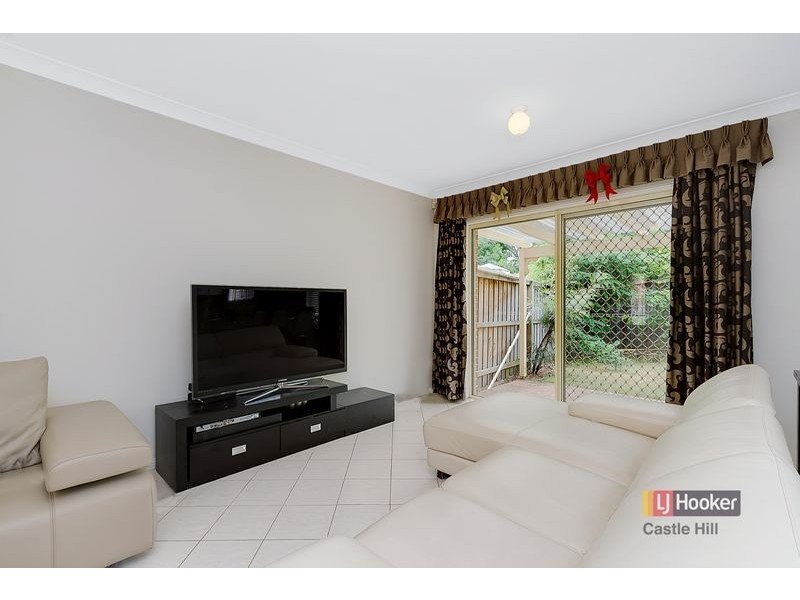 4/3-7 Warwick Pde, Castle Hill NSW 2154