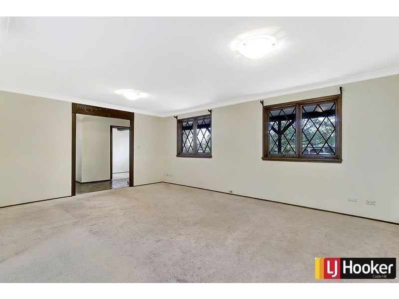 102 Fishburn Crescent, Castle Hill NSW 2154