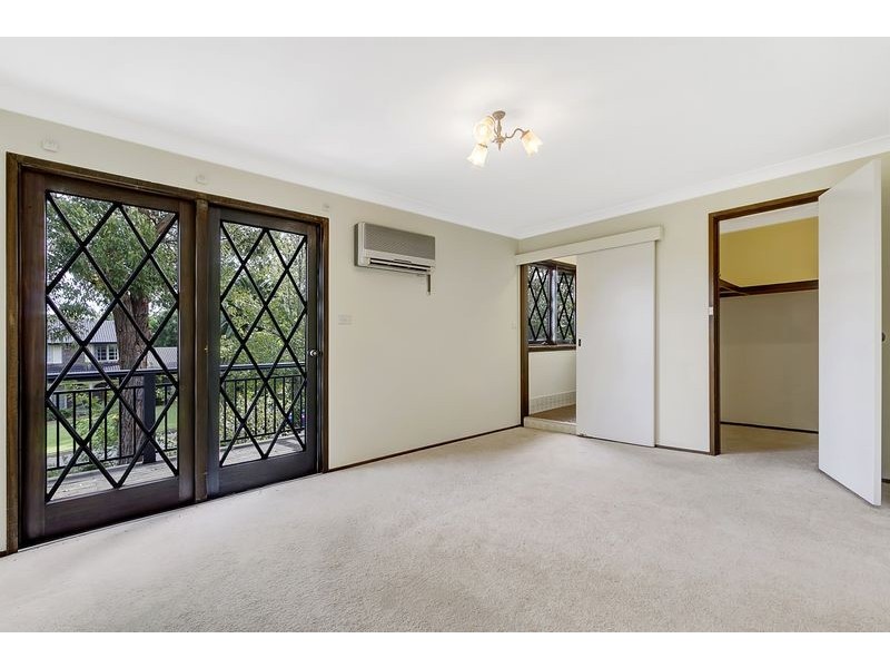 102 Fishburn Crescent, Castle Hill NSW 2154