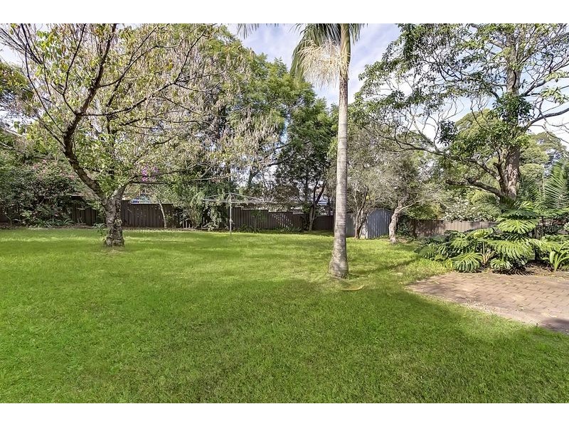 102 Fishburn Crescent, Castle Hill NSW 2154