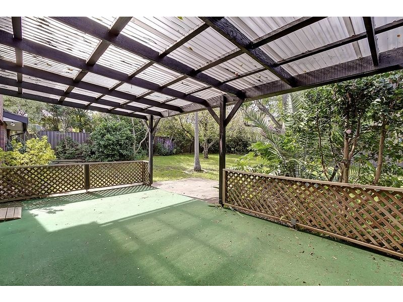 102 Fishburn Crescent, Castle Hill NSW 2154