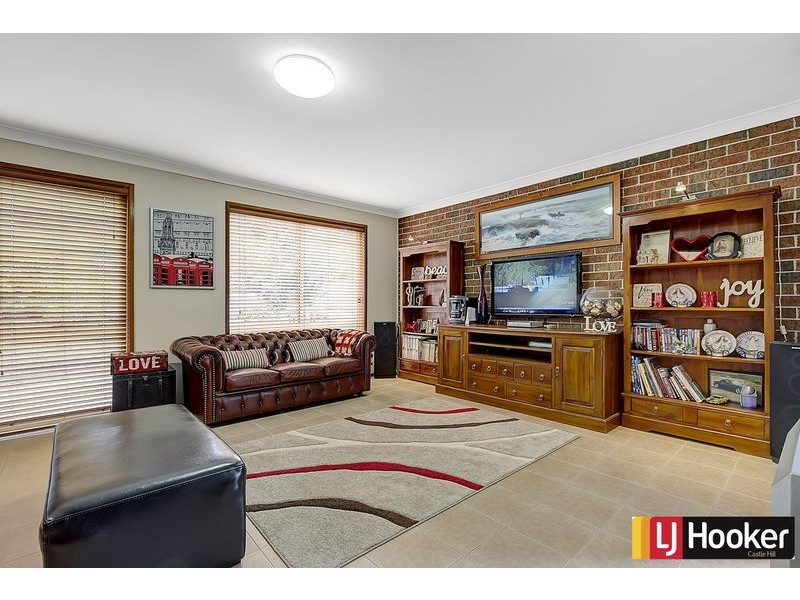 17 Cole Ave, Baulkham Hills NSW 2153