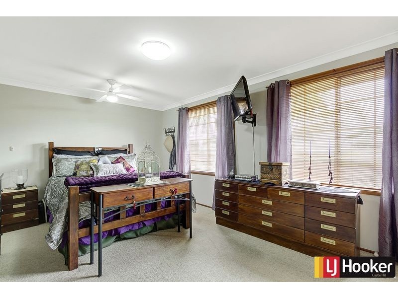 17 Cole Ave, Baulkham Hills NSW 2153