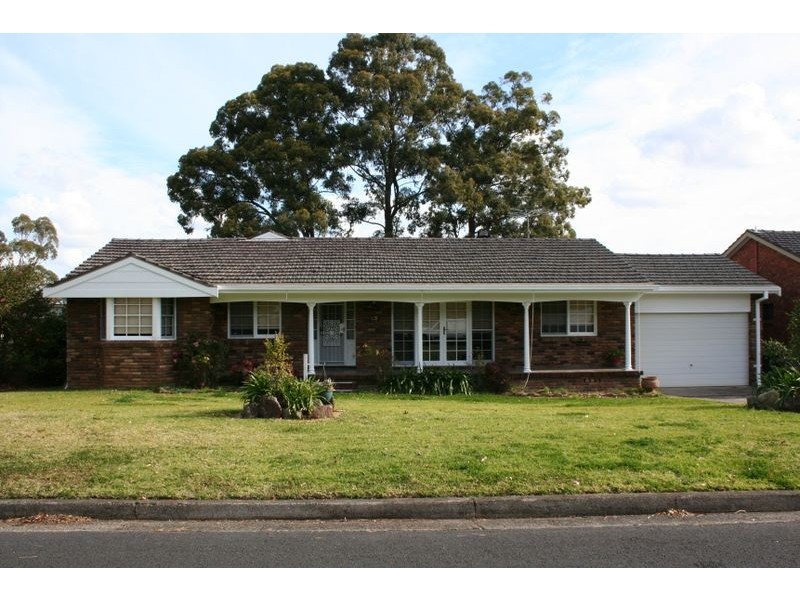 13 Hughes Avenue, Castle Hill NSW 2154