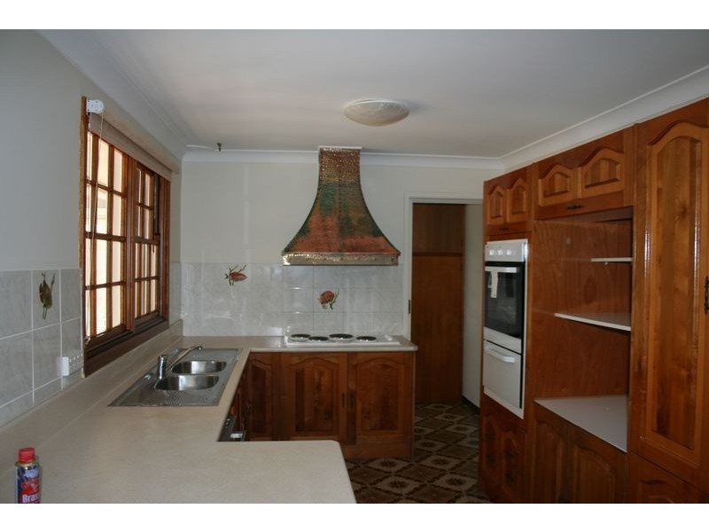 13 Hughes Avenue, Castle Hill NSW 2154