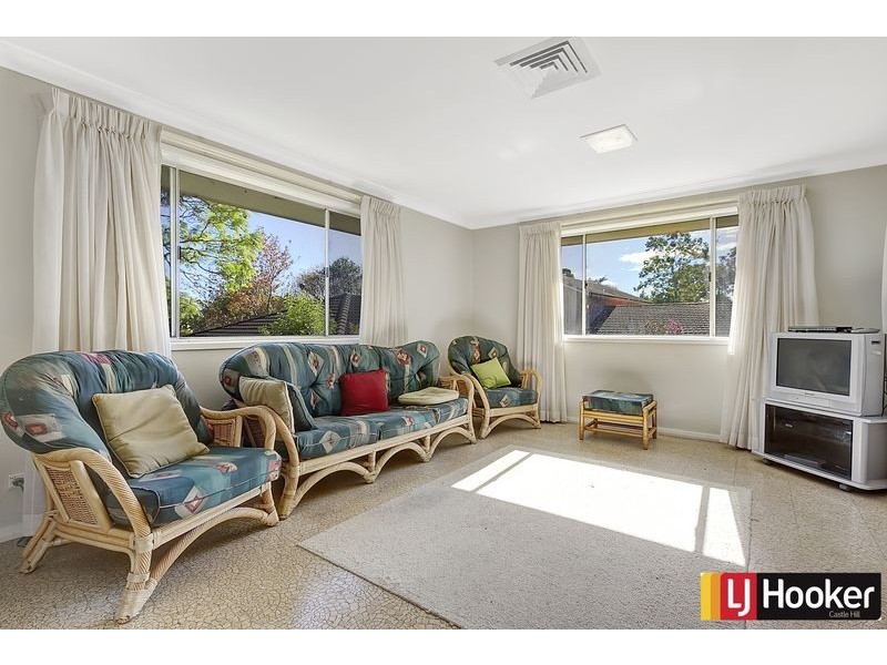 4 Cadman Cr, Castle Hill NSW 2154