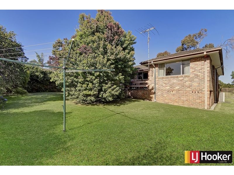 4 Cadman Cr, Castle Hill NSW 2154
