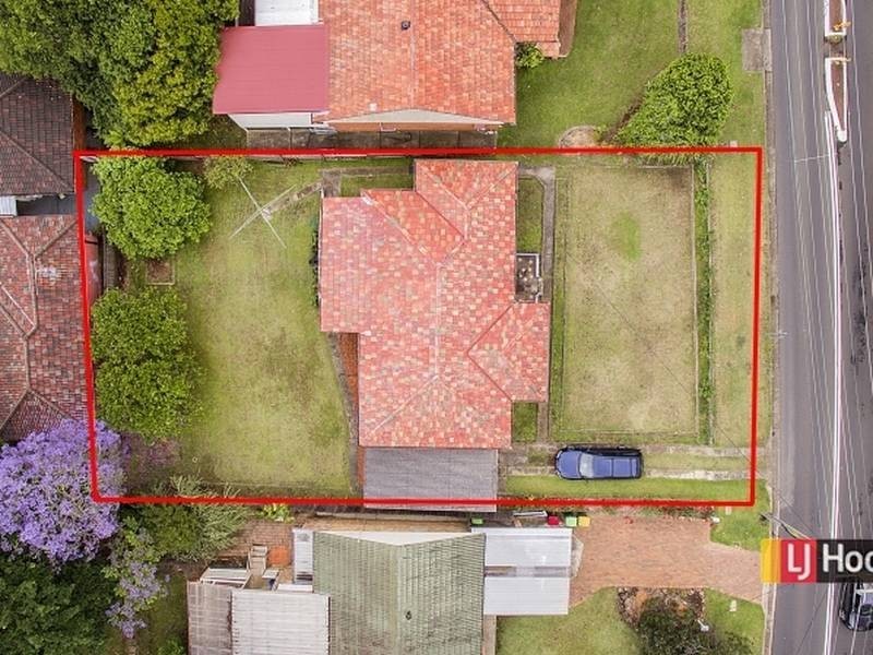 8 Hume Avenue, Castle Hill NSW 2154