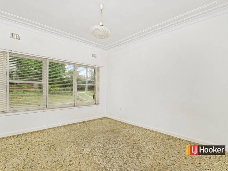 8 Hume Avenue, Castle Hill NSW 2154