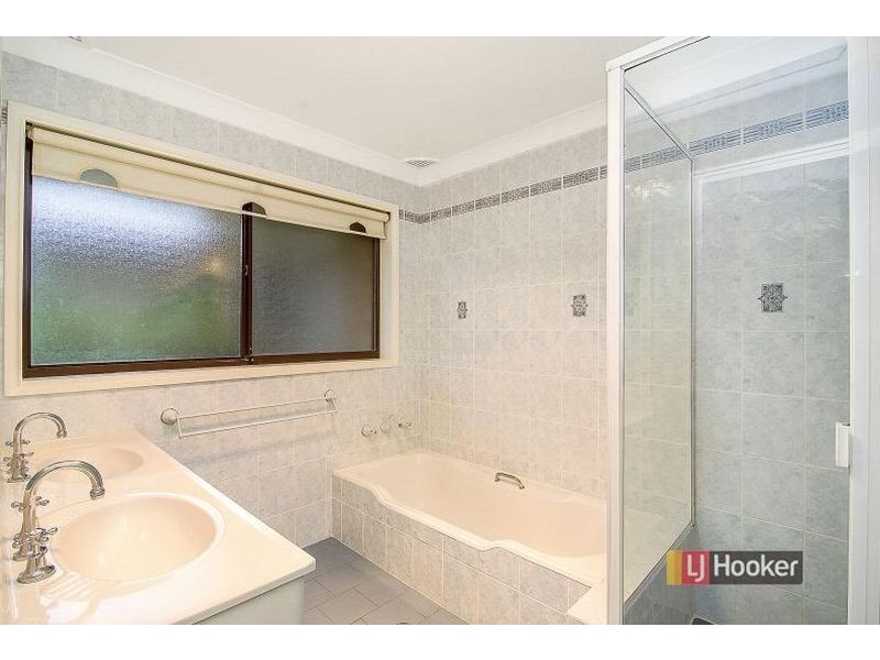 9 Hughes Avenue, Castle Hill NSW 2154