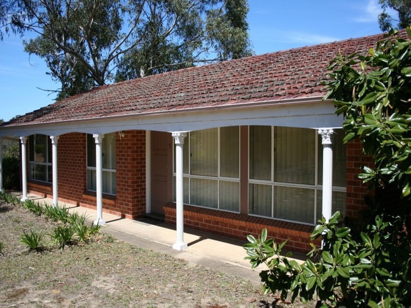 5 Knightsbridge Pl, Castle Hill NSW 2154
