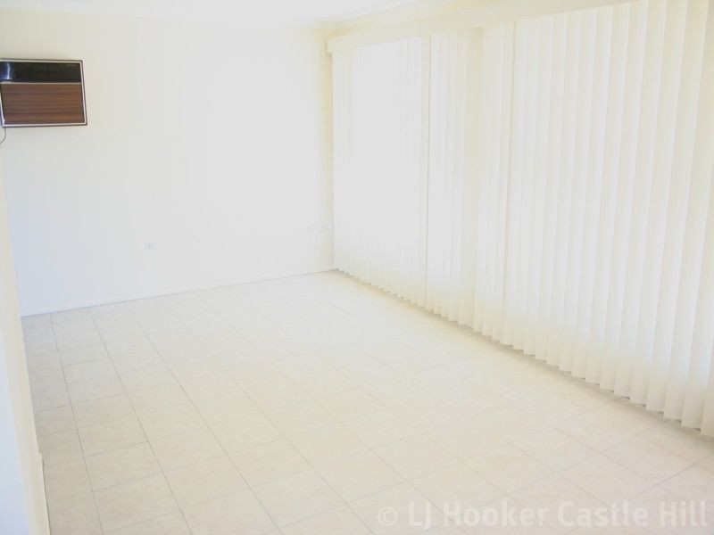 5 Knightsbridge Pl, Castle Hill NSW 2154