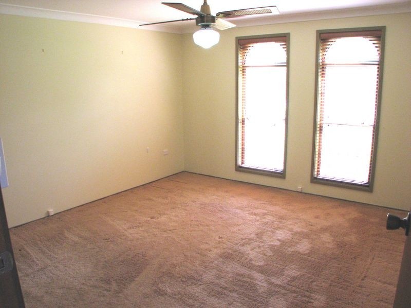 38 Whte Cedar Dr, Castle Hill NSW 2154