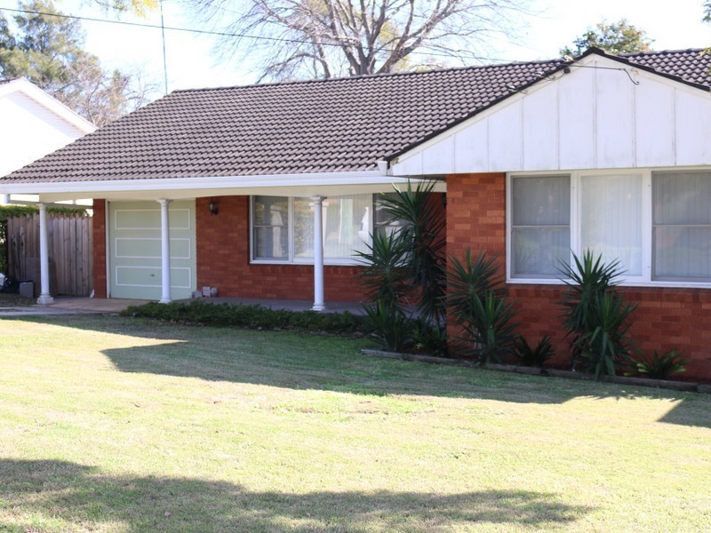 11 Warwick Parade, Castle Hill NSW 2154