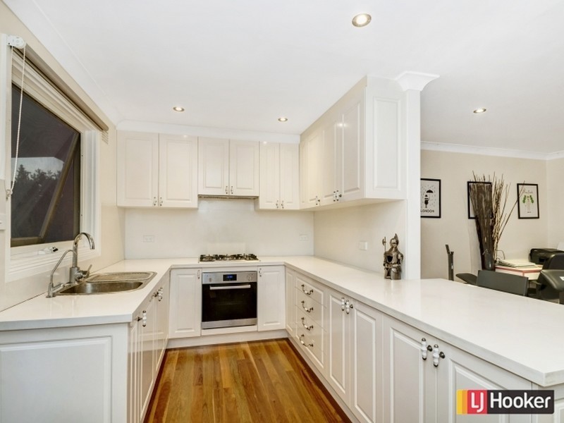 4 Cyril Place, Baulkham Hills NSW 2153