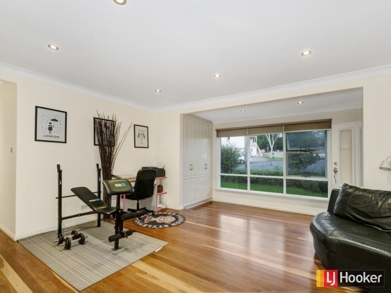 4 Cyril Place, Baulkham Hills NSW 2153