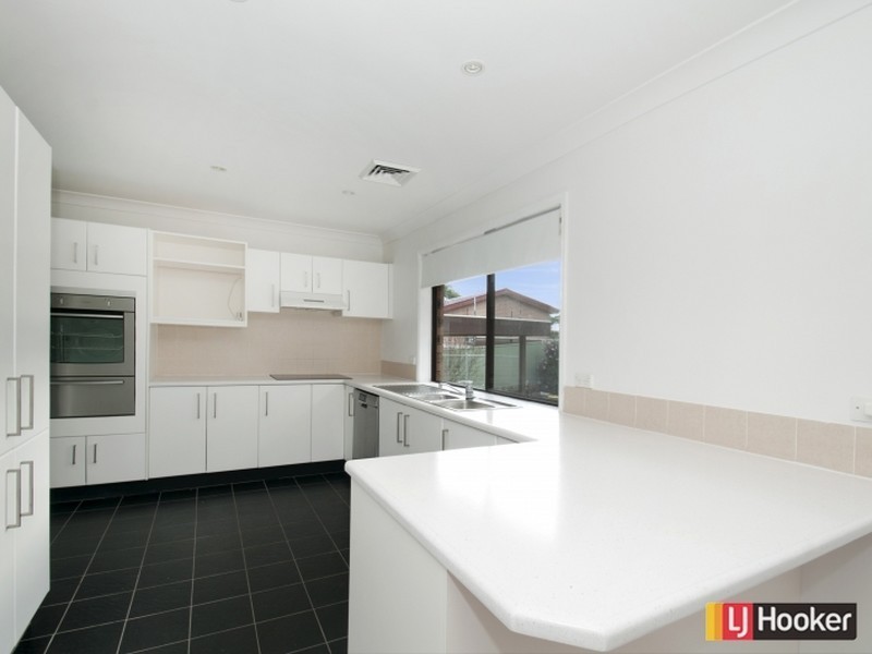 1 Chainmail Crescent, Castle Hill NSW 2154