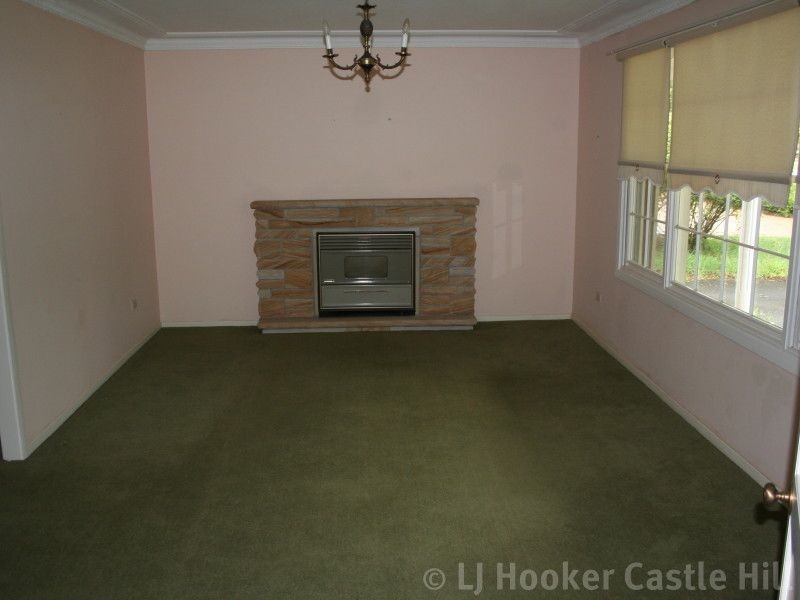 3 Greenvale Pl, Castle Hill NSW 2154