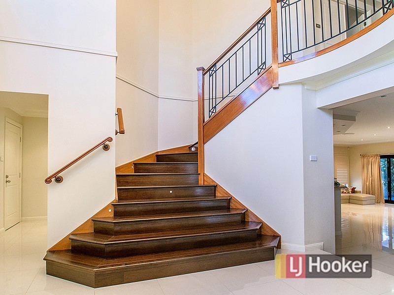 128 Gooraway Drive, Castle Hill NSW 2154