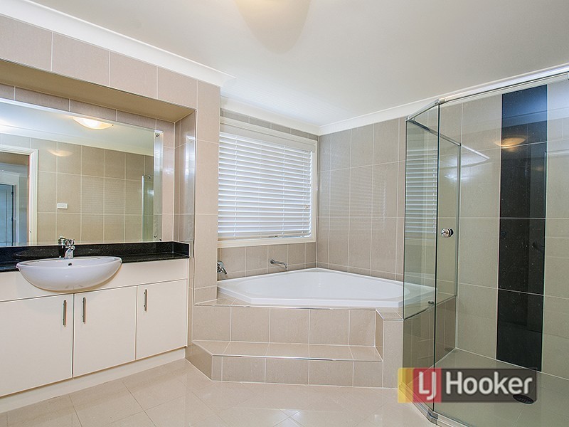 128 Gooraway Drive, Castle Hill NSW 2154