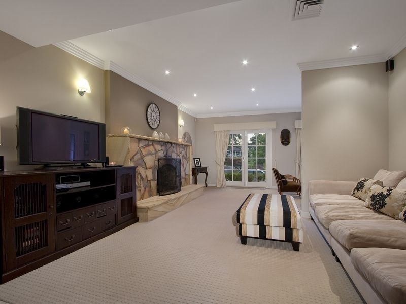 10 White Cedar Drive, Castle Hill NSW 2154