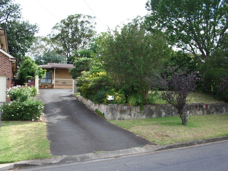 18 Olola Ave, Castle Hill NSW 2154