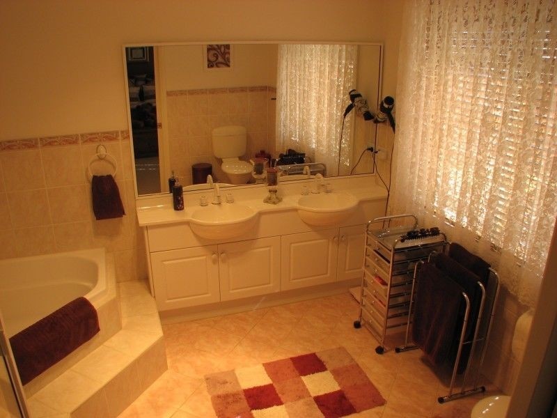 15 Wildflower Pl, Kellyville NSW 2155